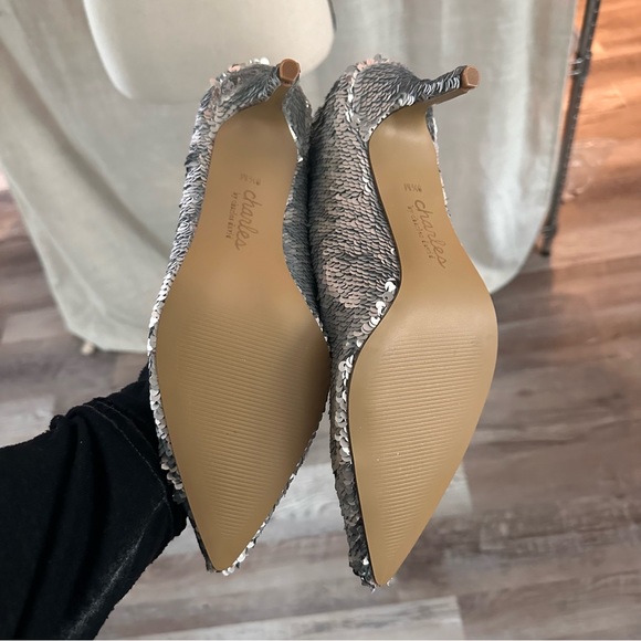 Charles David Silver Sequin ankle booties - Picture 15 of 15